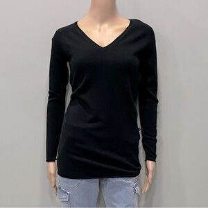 Venus Vneck long sleeve black sweater size XS